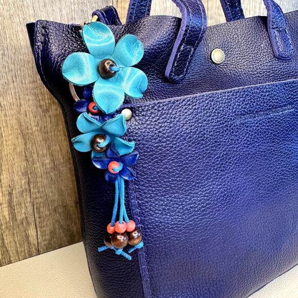 Leather Flower Purse Charm Genuine Leather Bag Charm NEW FAST SHIP - Picture 1 of 7